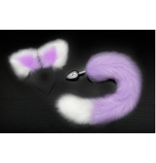 Серебристая анальная пробка с фиолетово-белым хвостиком и ободком-ушками
