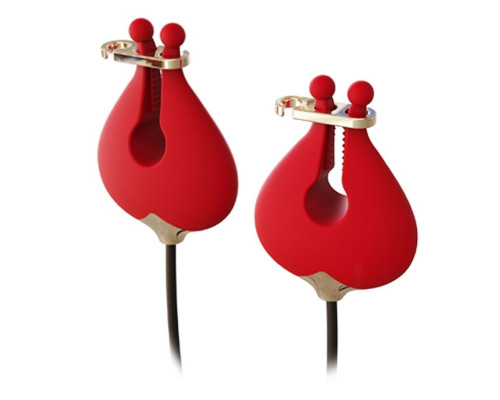 Красный вибромассажёр с зажимами для сосков - 16 см.