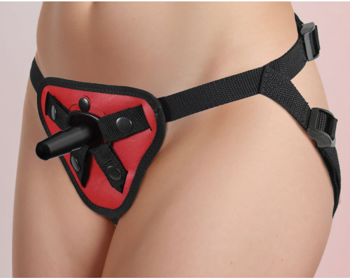 Красный пояс с двумя типами фиксации насадок