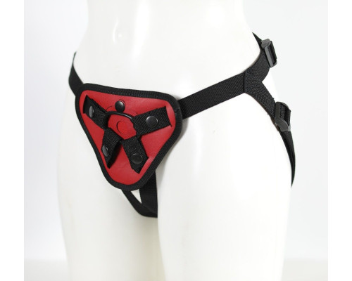 Красный пояс с двумя типами фиксации насадок