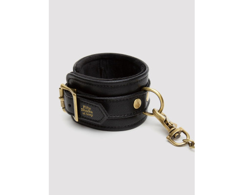 Черные оковы на ноги Bound to You Faux Leather Ankle Cuffs