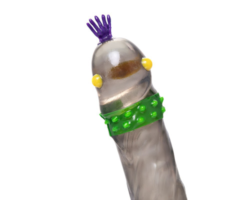 Черный стимулирующий презерватив «Грива мулата» с ароматом яблока - 1 шт.