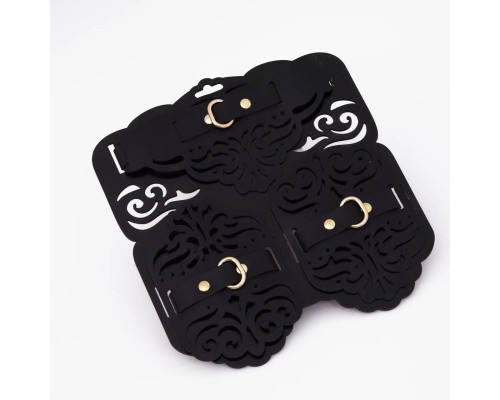 Фигурный набор для БДСМ-игр с узорами и золотистой фурнитурой