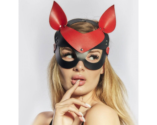 Красно-черная кожаная маска «Кошечка»