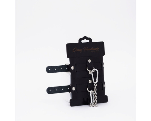 Черные кожаные оковы с хромированной фурнитурой