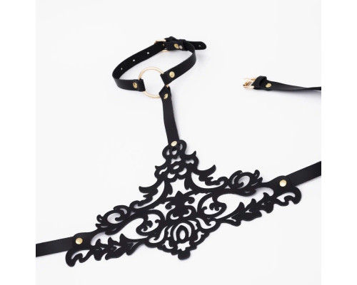 Черная резная портупея с золотистой фурнитурой