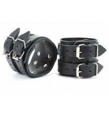 Черные широкие наручники с двумя ремешками