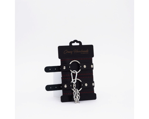 Черно-красные кожаные оковы