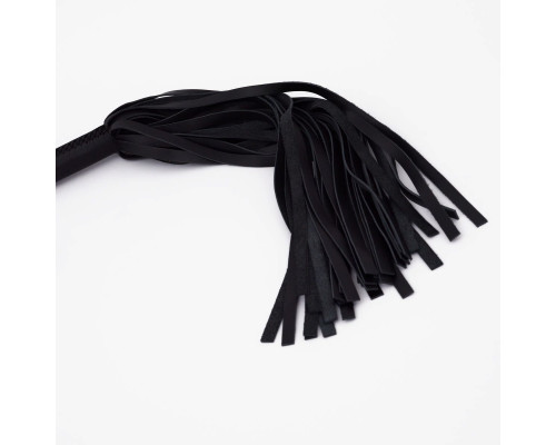 Черный кожаный флоггер - 45 см.
