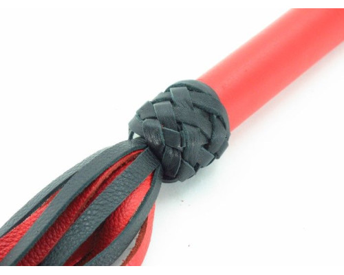 Красно-черная плеть с плетением  турецкие головы  - 60 см.