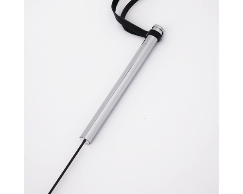 Стек с черным кожаным наконечником в виде сердца и металлической ручкой - 67 см.