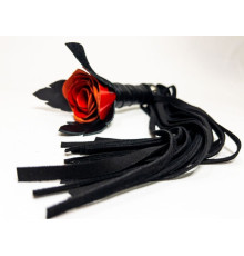 Черная замшевая плеть с красной лаковой розой в рукояти - 40 см.