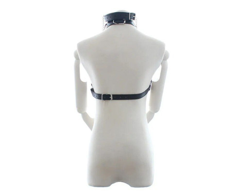 Черная портупея на грудь с кляпом и зажимами для сосков