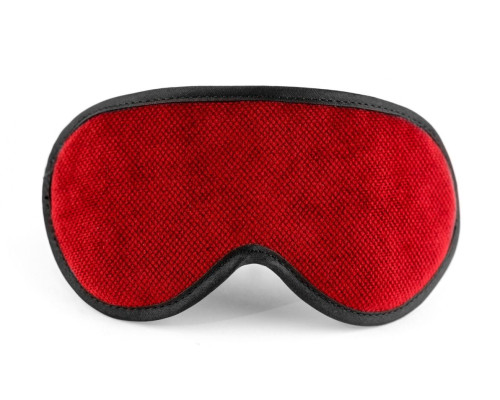 Красная сплошная маска на резиночке с черной окантовкой