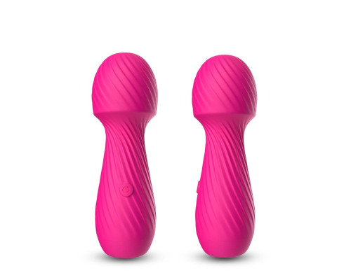 Ярко-розовый мини-вибратор с рельефной поверхностью - 13,6 см.