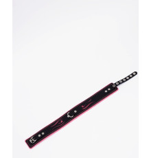 Черно-розовый кожаный ошейник с розовой строчкой