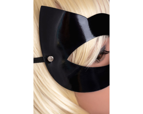 Оригинальная лаковая черная маска  Кошка
