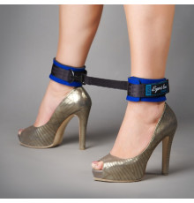 Сине-чёрные оковы на ноги из неопрена