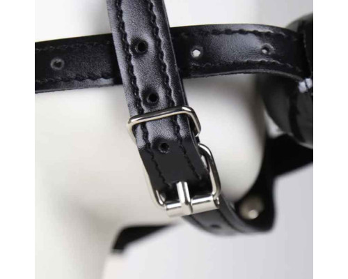 Черная маска-шоры с регулируемыми ремешками и кляпом-шариком