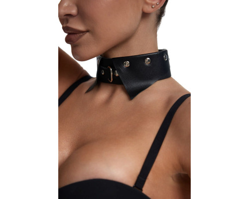 Черный однослойный кожаный ошейник с имитацией воротничка