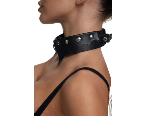 Черный однослойный кожаный ошейник с имитацией фигурного воротничка
